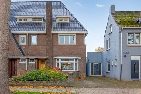 Twee-onder-één-kap te koop: Mauritslaan 63, Geleen-Centrum Geleen