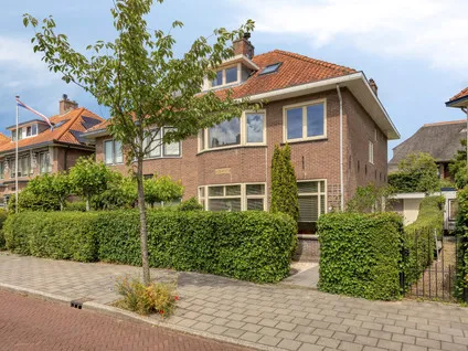 Twee-onder-één-kap te koop: Mauritslaan 7, Oranje Nassau Oegstgeest