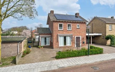 Twee-onder-één-kap te koop: Mauritsstraat 2, Hoevenbraak Schijndel