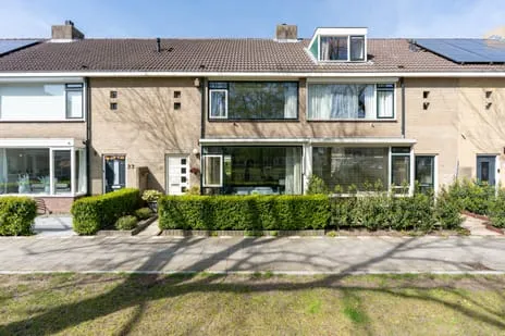 Tussenwoning te koop: Mauritsstraat 21, Hogeland Vianen (Ut)