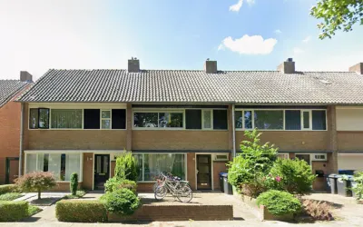 Tussenwoning te huur: Maximiliaanstraat 13, Hagenkamp Eindhoven