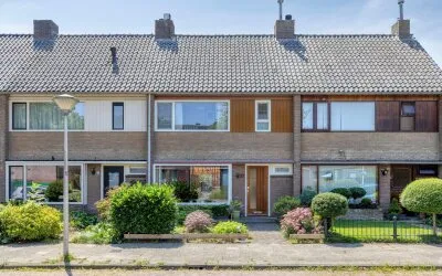 Tussenwoning te koop: Maximiliaanstraat 27, Hagenkamp Eindhoven