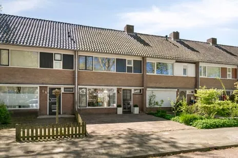 Tussenwoning te koop: Maximiliaanstraat 3, Eindhoven