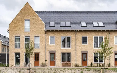 Tussenwoning te koop: Maysecroft 5, Velserbroek