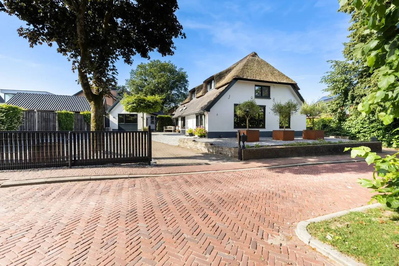 Twee-onder-één-kap te koop: Mazenhofstraat 9, Garderen