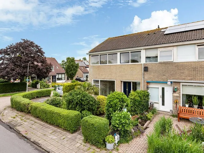 Hoekwoning te koop: Meagere Weide 14, Warten Warten