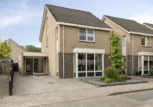 Hoekwoning te koop: Meander 72, Martin Giessen-Bosstraat Swalmen