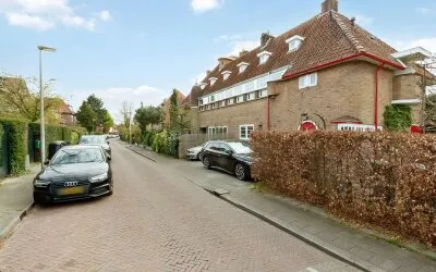 Tussenwoning te koop: Mecklenburglaan 49, Bussum