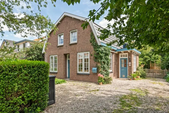 Detached house for sale: Medelsestraat 10, Het Ooij Tiel