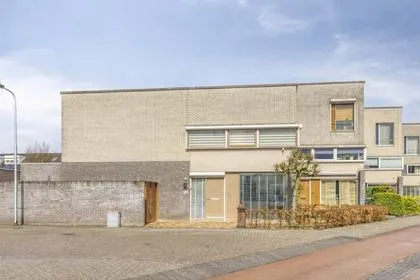 Hoekwoning te koop: Meedhuizenstraat 1, Leeuwerik Zuid Tilburg