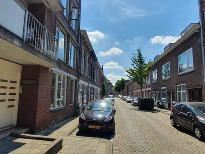 Tussenwoning te huur: Meekrapstraat 6, Bloemhof Rotterdam