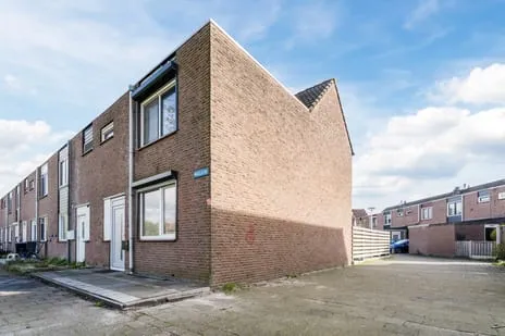 Hoekwoning te koop: Meeldijk 20, Donken Spijkenisse