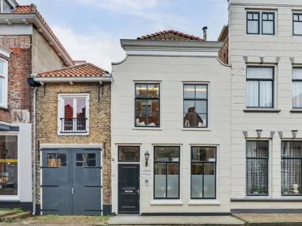 Hoekwoning te koop: Meelstraat 25, Zierikzee binnen de vesten Zierikzee