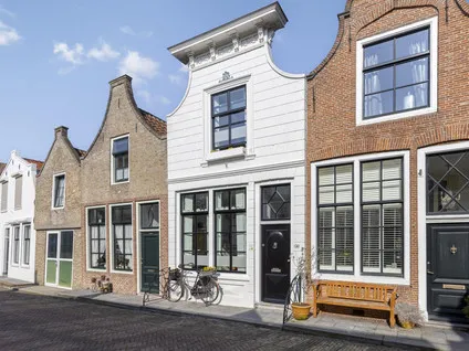 Tussenwoning te koop: Meelstraat 54, Zierikzee binnen de vesten Zierikzee