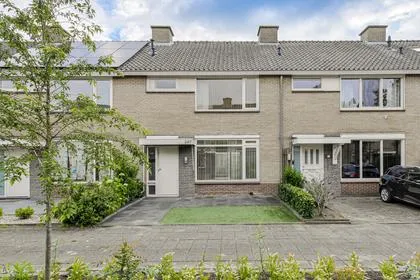 Tussenwoning te koop: Meent 297, Heusdenhout Breda