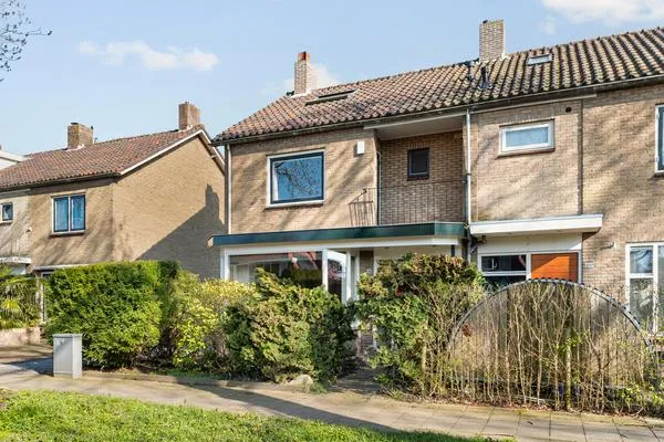 Hoekwoning te koop: Meentweg 18, De Meern
