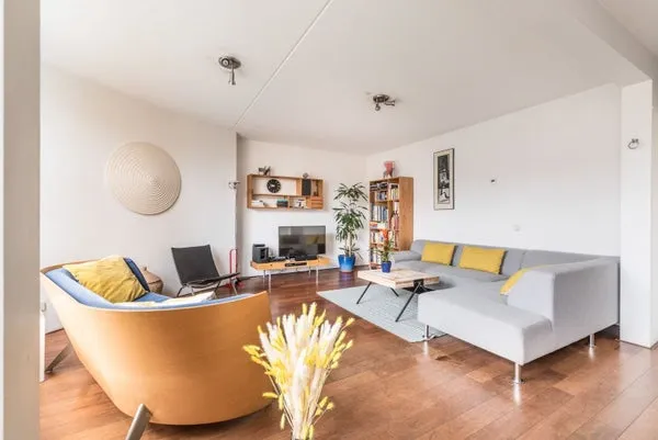 Woning te huur: Meerhuizenplein, IJselbuurt-Oost Amsterdam