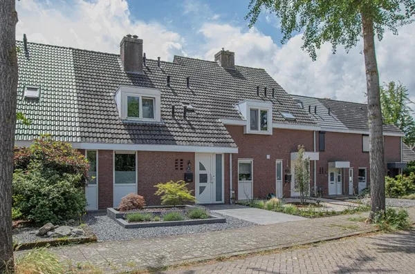 Tussenwoning te koop: Meerkamp 9, Kern Heythuysen Heythuysen