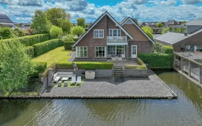 Vrijstaande woning te koop: Meerkoet 1, Verspreide huizen Midwolda Blauwestad