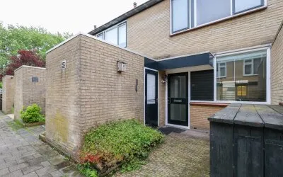 Tussenwoning te koop: Meerkoet 11, Zuidhoek Rockanje