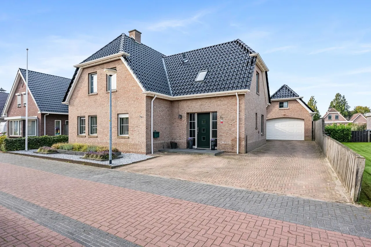 Vrijstaande woning te koop: Meerkoet 13, Oude Pekela