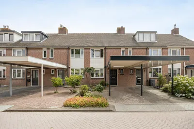 Tussenwoning te koop: Meerkoet 29, Het Hooghuis Etten-Leur