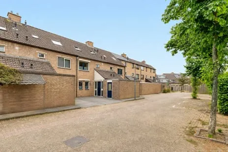 Tussenwoning te koop: Meerkoet 45, Hoogvliet Zuid Hoogvliet Rotterdam