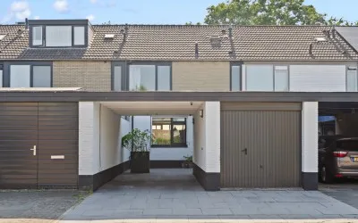 Terraced house for sale: Meerkoet 46, Blokhuiswetering Bunschoten-Spakenburg