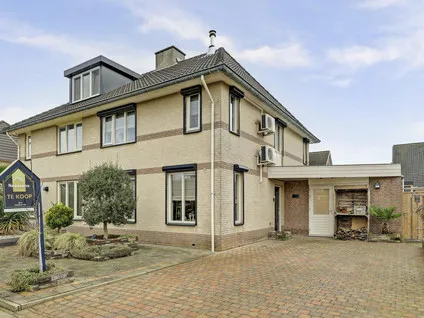Twee-onder-één-kap te koop: Meerkoetlaan 28, Sint-Maartensdijk Sint-Maartensdijk