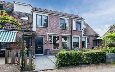 Terraced house for sale: Meerkoetmeen 28, Vogelwaard Harderwijk