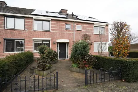 Tussenwoning te koop: Meerkoetstraat 26, Putten-Stationsstraat industriegebied Putten