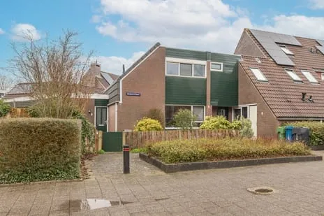 Tussenwoning te koop: Meerkoetstraat 7, De Horn-Noord Alkmaar