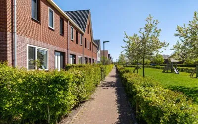 Tussenwoning te koop: Meeroeverslaan 270, Meeroevers Meerstad
