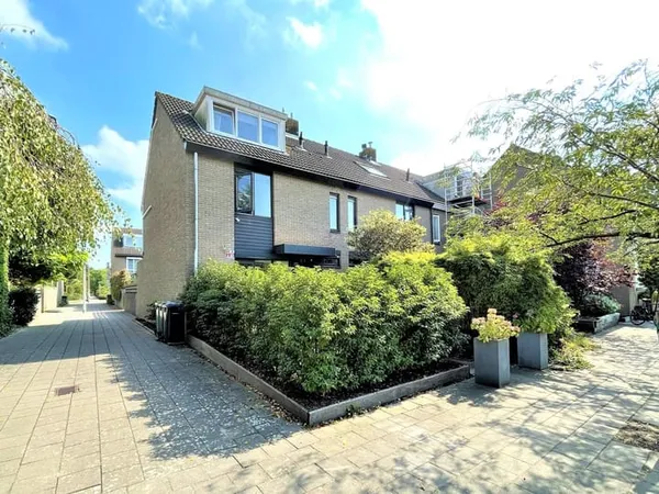 Huurwoning: Meerpaal 16 in Amstelveen - €2.950 per maand - 135m²