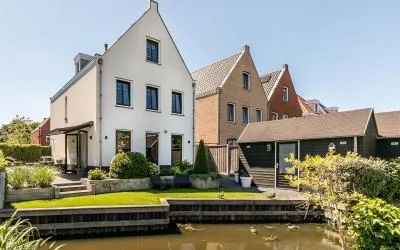 Vrijstaande woning te koop: Meerpad 6, Uitgeest