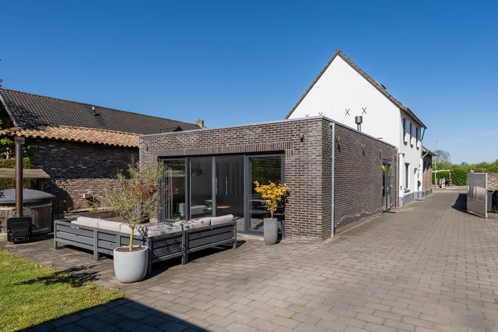 Twee-onder-één-kap te koop: Meerser Koestraat 2, Kleine Meers en Veldschuur Stein