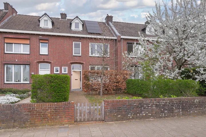 Tussenwoning te koop: Meerssenerweg 267, Wyckerpoort Maastricht
