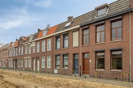 Tussenwoning te koop: Meerssenerweg 67B, Nazareth Maastricht