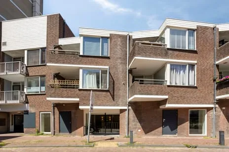 Appartement te koop: Meerstraat 12, Meerplein Beverwijk