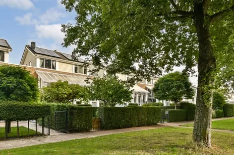Tussenwoning te koop: Meerum Terwogtlaan 269, Terbregge Rotterdam