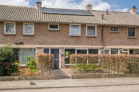 Tussenwoning te koop: Meerveldlaan 10, Hoevelaken-Stoutenburgerlaan-Oost Hoevelaken
