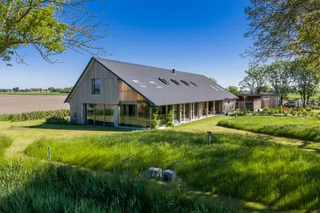 Vrijstaande woning te koop: Meerweg 51, Overschild
