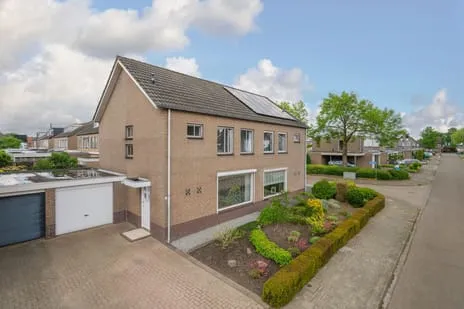 Hoekwoning te koop: Meester de Haanstraat 5, Leunen Leunen