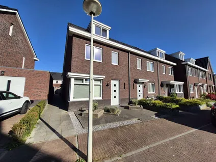 Hoekwoning te huur: Meester de Weertstraat 15, Spoordonk Oirschot
