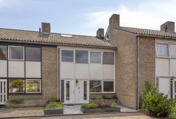 Tussenwoning te koop: Meester De Wolfplein 5, Dorp Boekelo Enschede