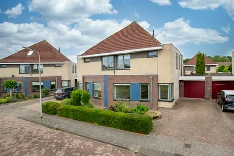 Tussenwoning te koop: Meester Kroezestraat 13, Vollenhove Vollenhove