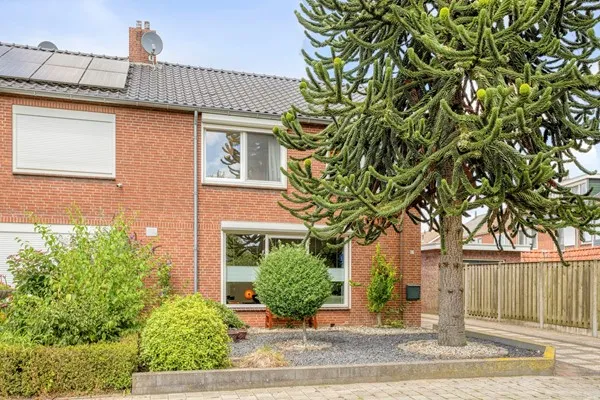 Hoekwoning te koop: Meester Muldersstraat 57, Kerkeres Denekamp