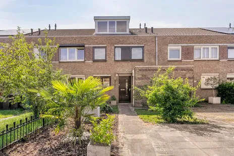 Tussenwoning te koop: Meester Stappartlaan 16, Het Zilverpark 'S-Hertogenbosch