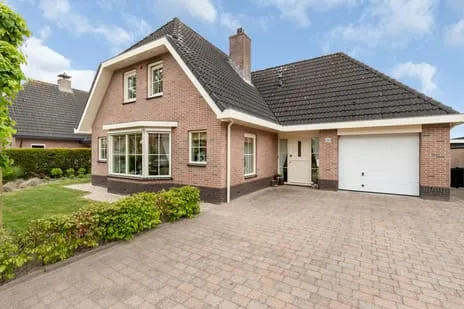 Detached house for sale: Meester Folkertsstraat 29, Nijkerkerveen-Zuid Nijkerkerveen