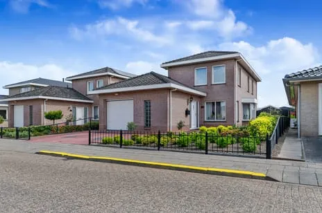 Vrijstaande woning te koop: Meester Molstraat 5, Kruisland Kruisland